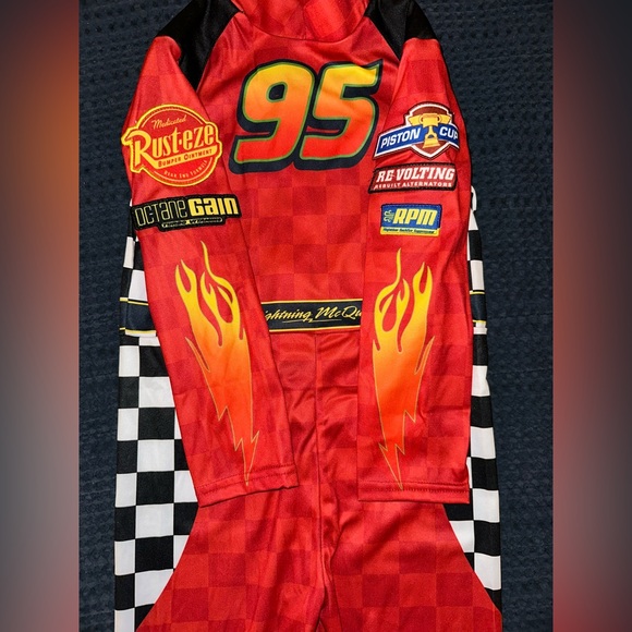 Lightning McQueen Cars Costume - Picture 5 of 7